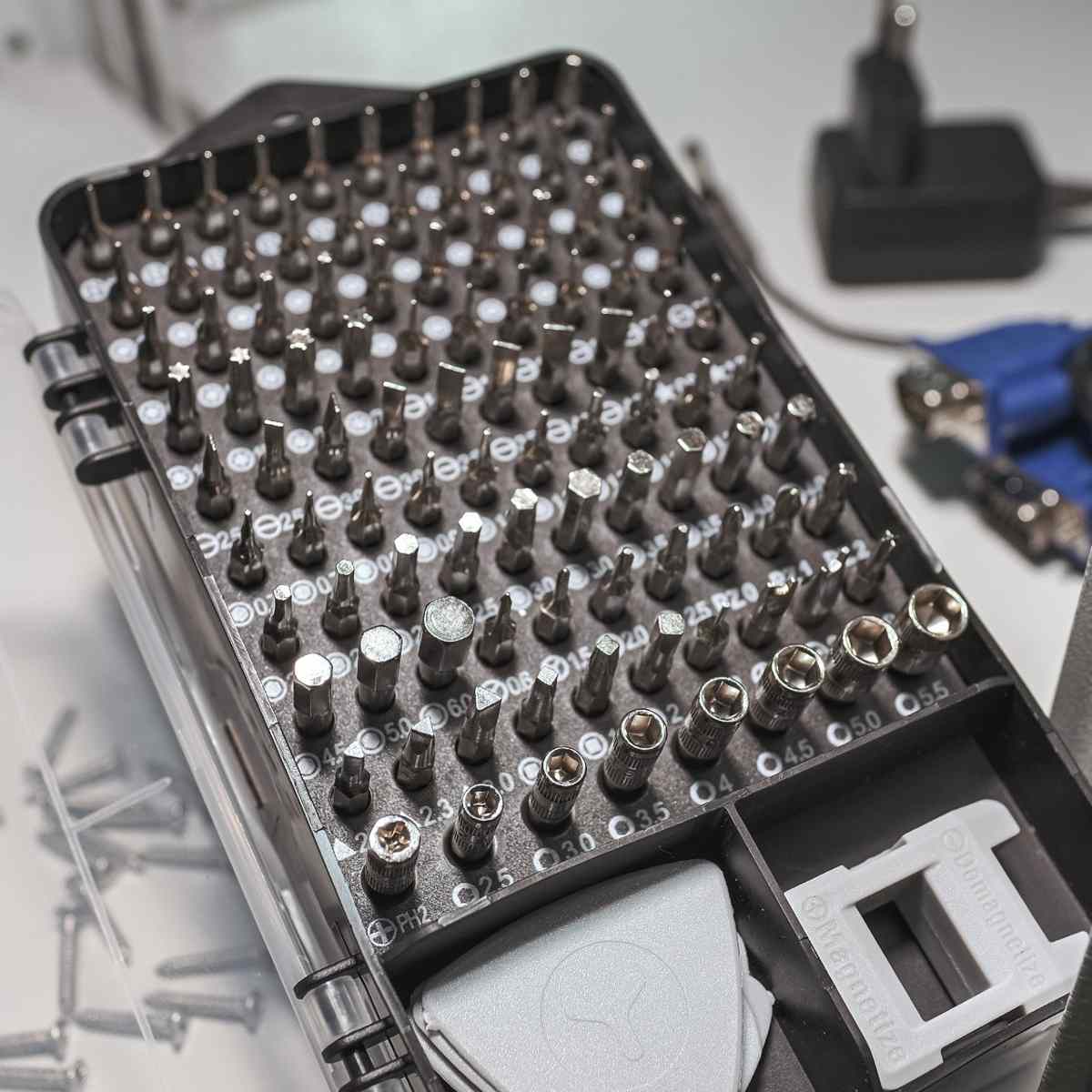 Универсальный набор инструментов Bort BTK-117 (117 предметов) - фото2