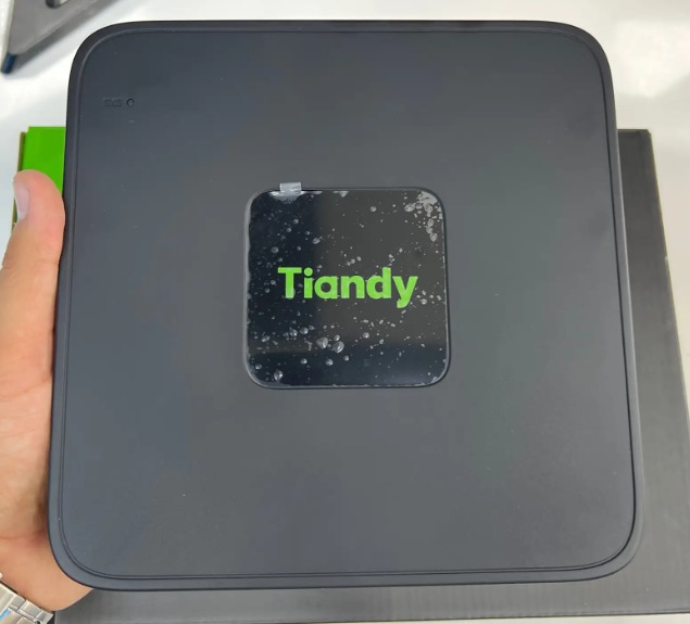 Видеорегистратор Tiandy TC-R3105 Spec:I/B/L/Eu/V1.1 фото-3